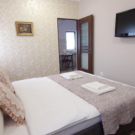 Laroka House Arty And Cosy Studio Universitate Center Bucureşti Ngoại thất bức ảnh