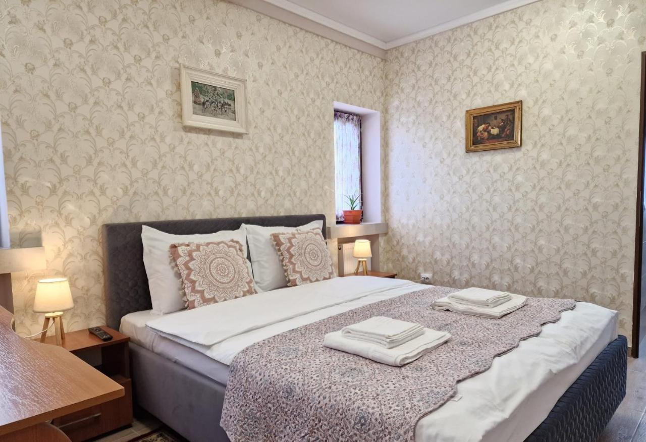 Laroka House Arty And Cosy Studio Universitate Center Bucureşti Ngoại thất bức ảnh