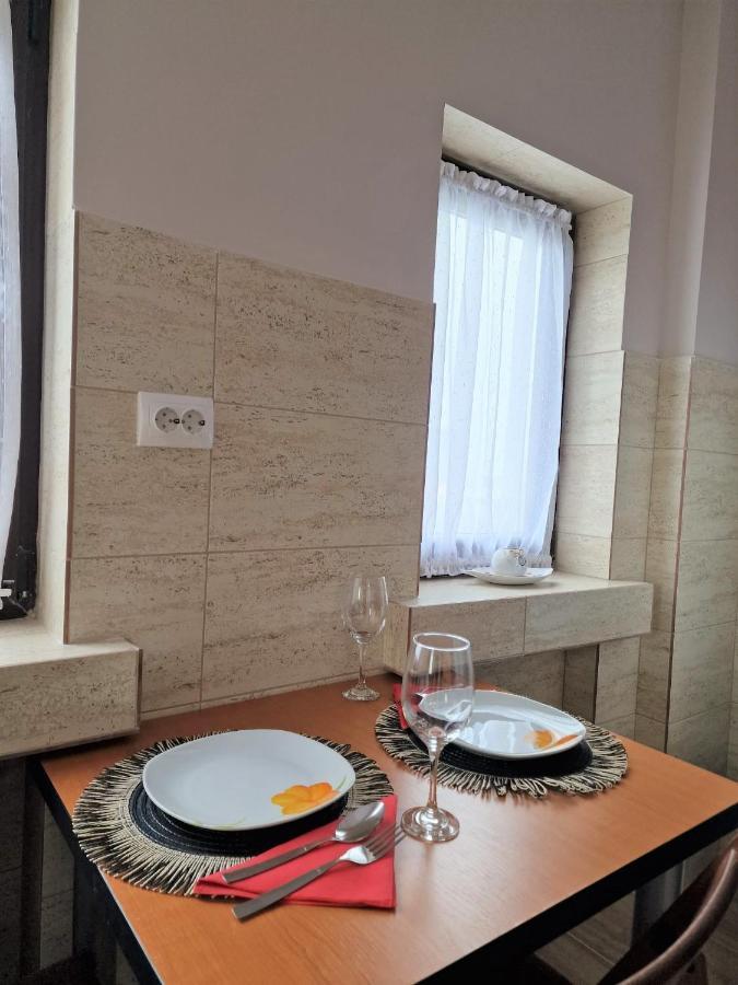 Laroka House Arty And Cosy Studio Universitate Center Bucureşti Ngoại thất bức ảnh