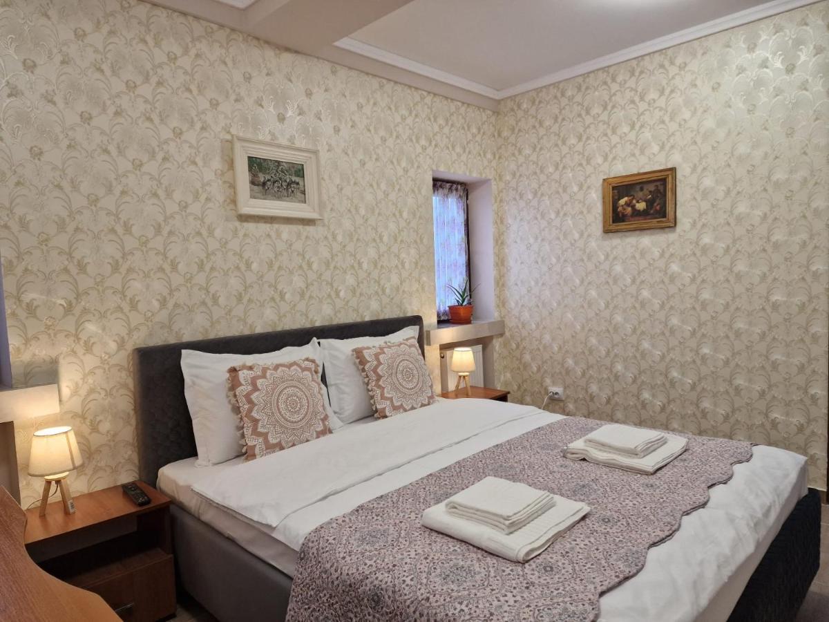 Laroka House Arty And Cosy Studio Universitate Center Bucureşti Ngoại thất bức ảnh
